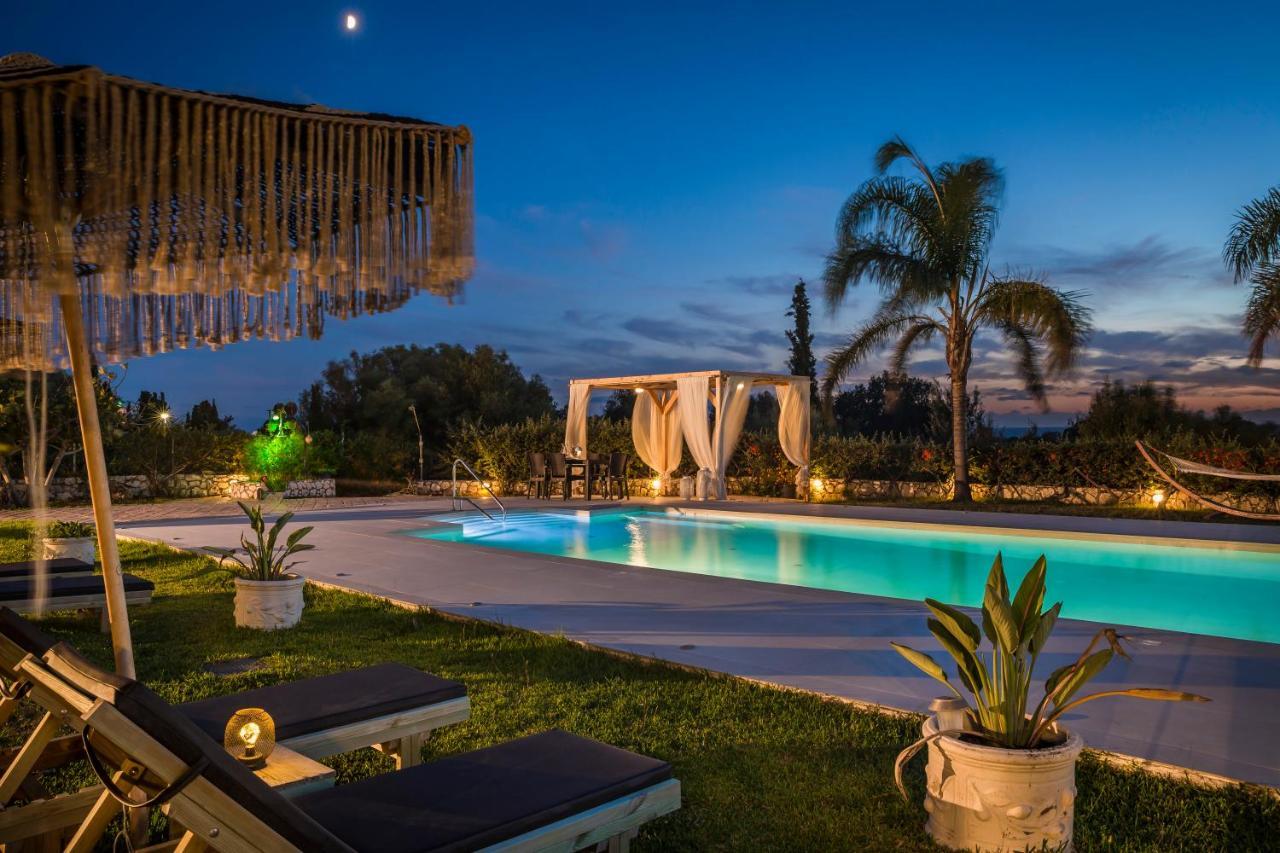 Queen Bee Residence Μηνιά Εξωτερικό φωτογραφία