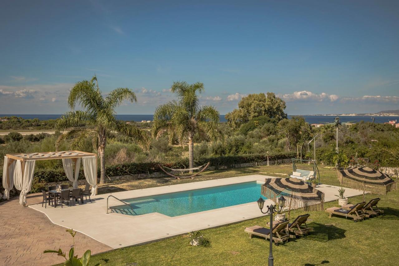 Queen Bee Residence Μηνιά Εξωτερικό φωτογραφία
