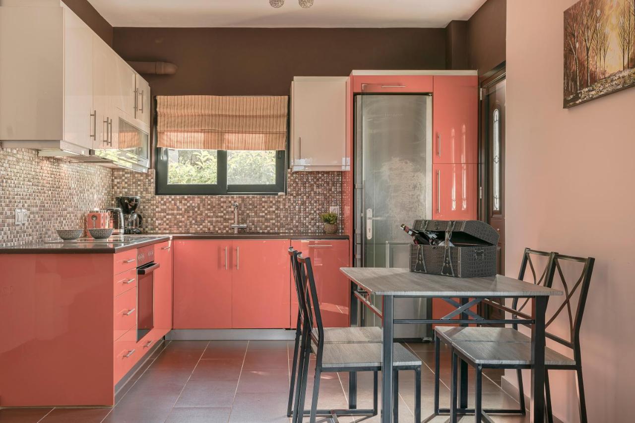 Queen Bee Residence Μηνιά Εξωτερικό φωτογραφία