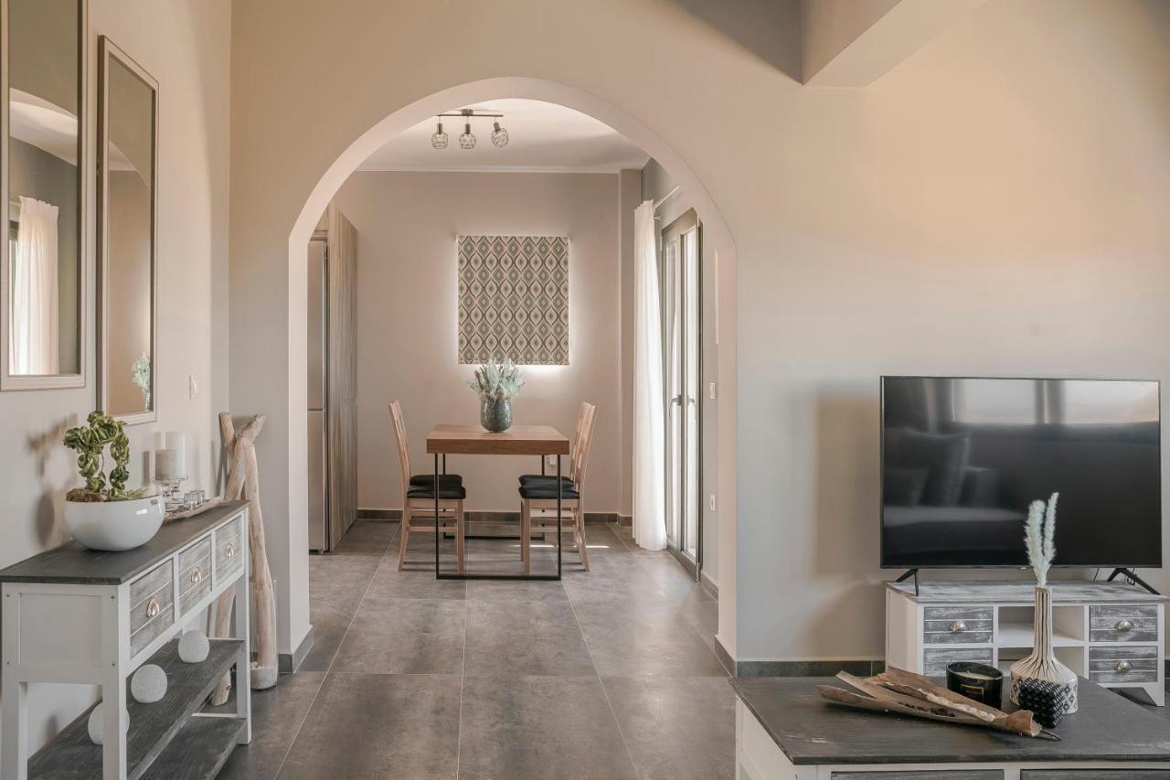 Queen Bee Residence Μηνιά Εξωτερικό φωτογραφία