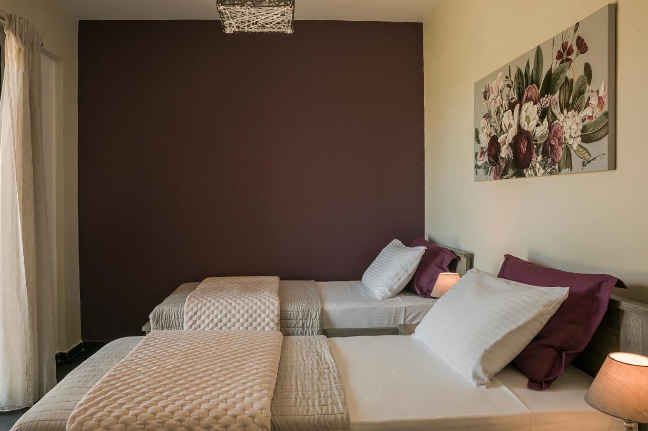 Queen Bee Residence Μηνιά Εξωτερικό φωτογραφία