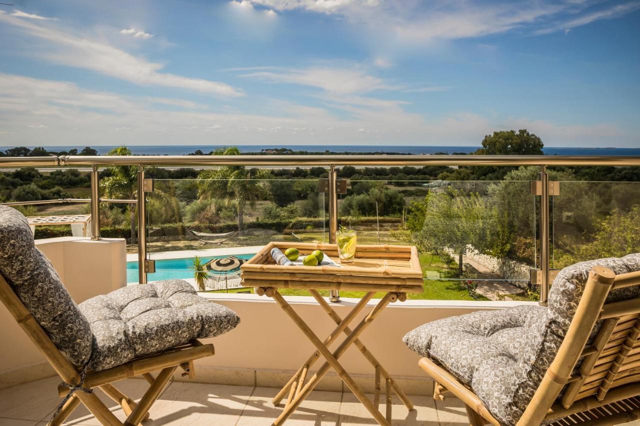 Queen Bee Residence Μηνιά Εξωτερικό φωτογραφία