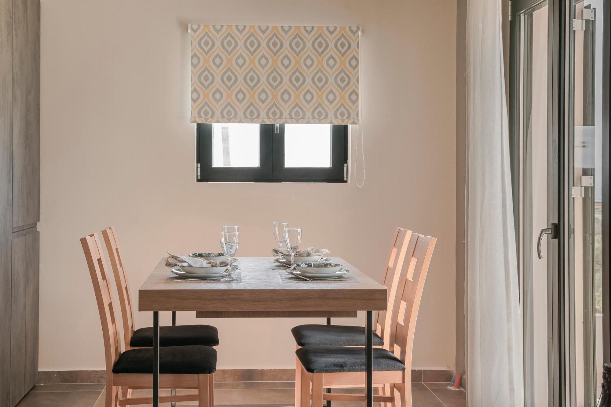 Queen Bee Residence Μηνιά Εξωτερικό φωτογραφία